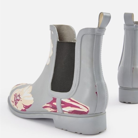 JustFab grey floral Rouela Rain Boot short size 8 - Picture 2 of 9